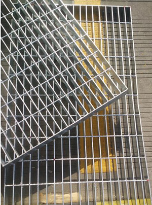 【泰江】專業(yè)廠家生產(chǎn)車(chē)間格柵板 【泰江】專業(yè)廠家生產(chǎn)車(chē)間格柵板